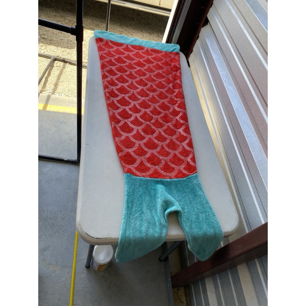 Gertex Mermaid Tail Blanket Wearable Soft Plush Snuggle Sack Red Teal One Size